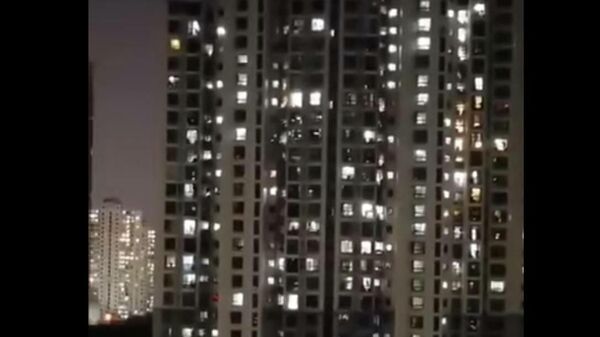 Сovid карантин в Шанхае крики - видео - Sputnik Казахстан