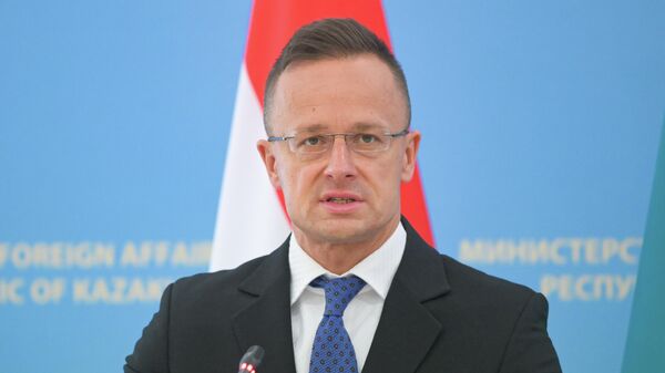 Петер Сийярто - Sputnik Қазақстан