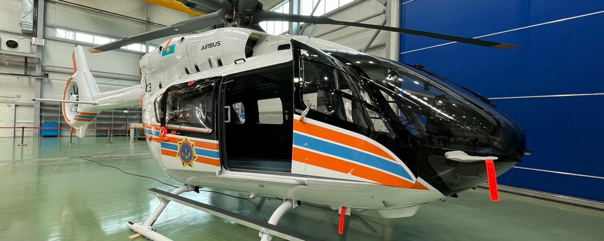 Авиапарк МЧС пополнился новым 5-лопастным вертолетом H-145 - Sputnik Казахстан, 1920, 04.05.2022