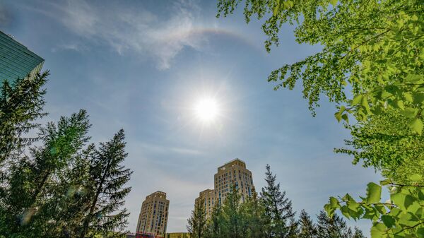 Солнечное гало в небе Нур-Султана, 4 мая 2022  - Sputnik Казахстан