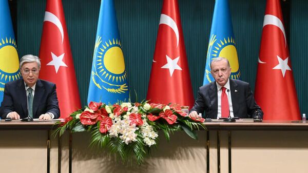 Токаев и Эрдоган провели брифинг для СМИ - Sputnik Казахстан