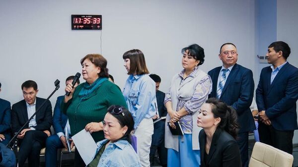 Кульгинов провел встречу с населением в формате открытого микрофона
 - Sputnik Казахстан