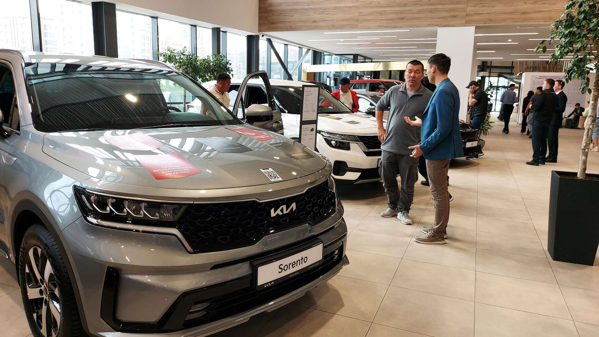 Автосалоны убирают требование VIN-кода из заявки на льготный автокредит -  23.05.2022, Sputnik Казахстан