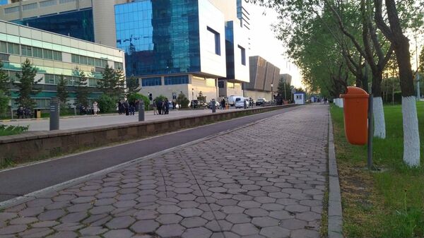 Из здания КТЖ эвакуировали работников из-за анонимного сообщения - Sputnik Казахстан