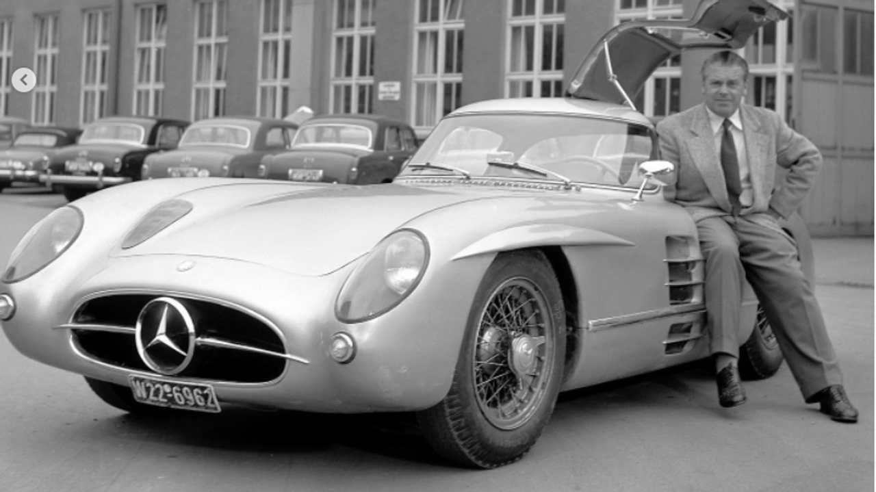 Екеуміздің жалғыз түскен жеке суретіміз Эротикалық графика және сызбалар