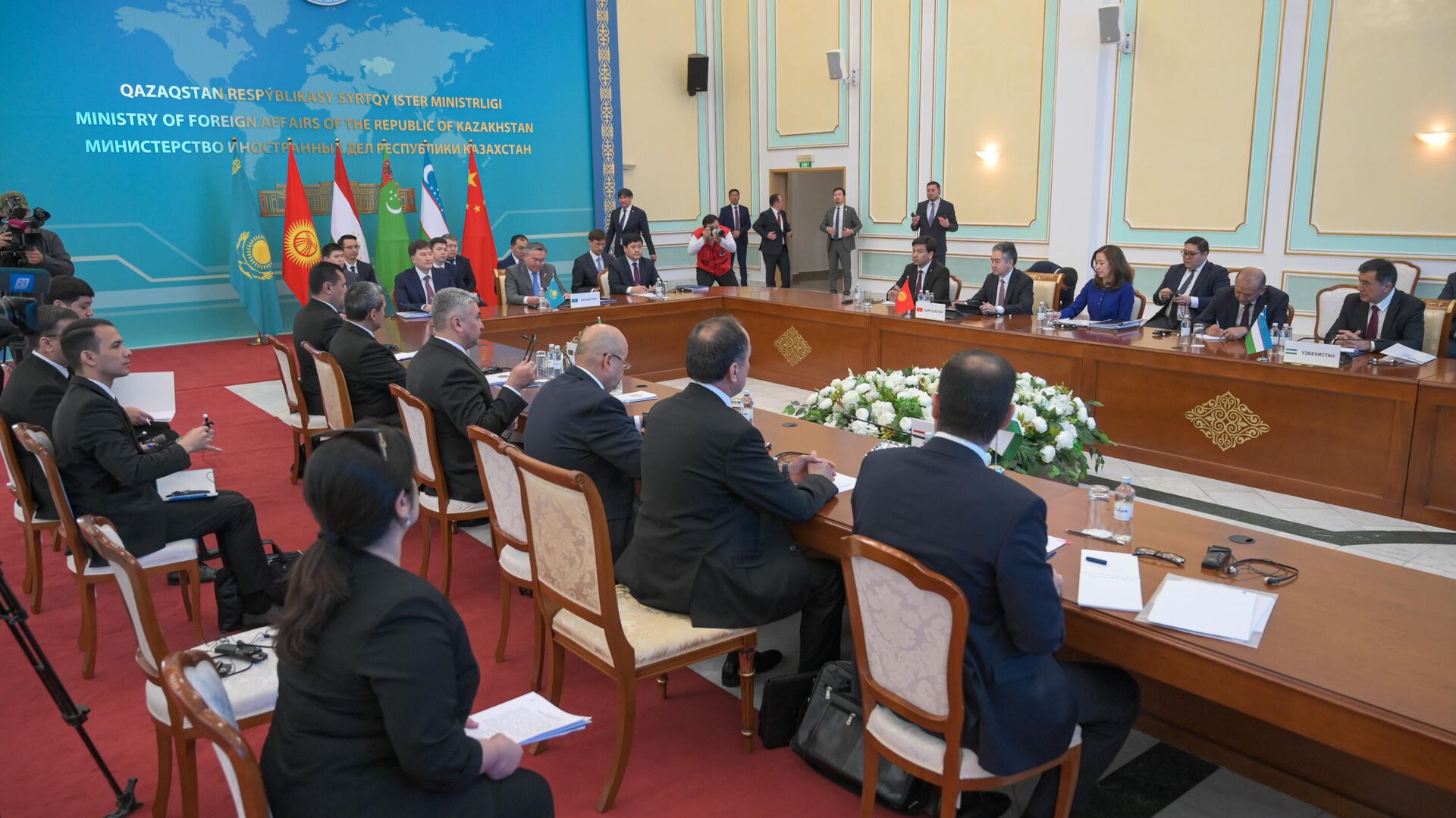 Встреча глав МИД ЦА и КНР в Нур-Султане - Sputnik Казахстан, 1920, 08.06.2022