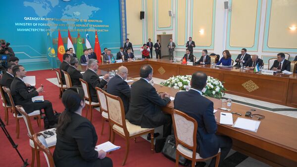 Встреча глав МИД ЦА и КНР в Нур-Султане - Sputnik Қазақстан