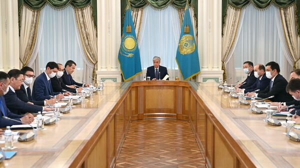 Токаев провел заседание комиссии по вопросам противодействия незаконной концентрации экономических ресурсов - Sputnik Казахстан