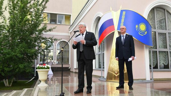 Праздничный прием в посольстве России в Казахстане в честь Дня Российской Федерации - Sputnik Казахстан