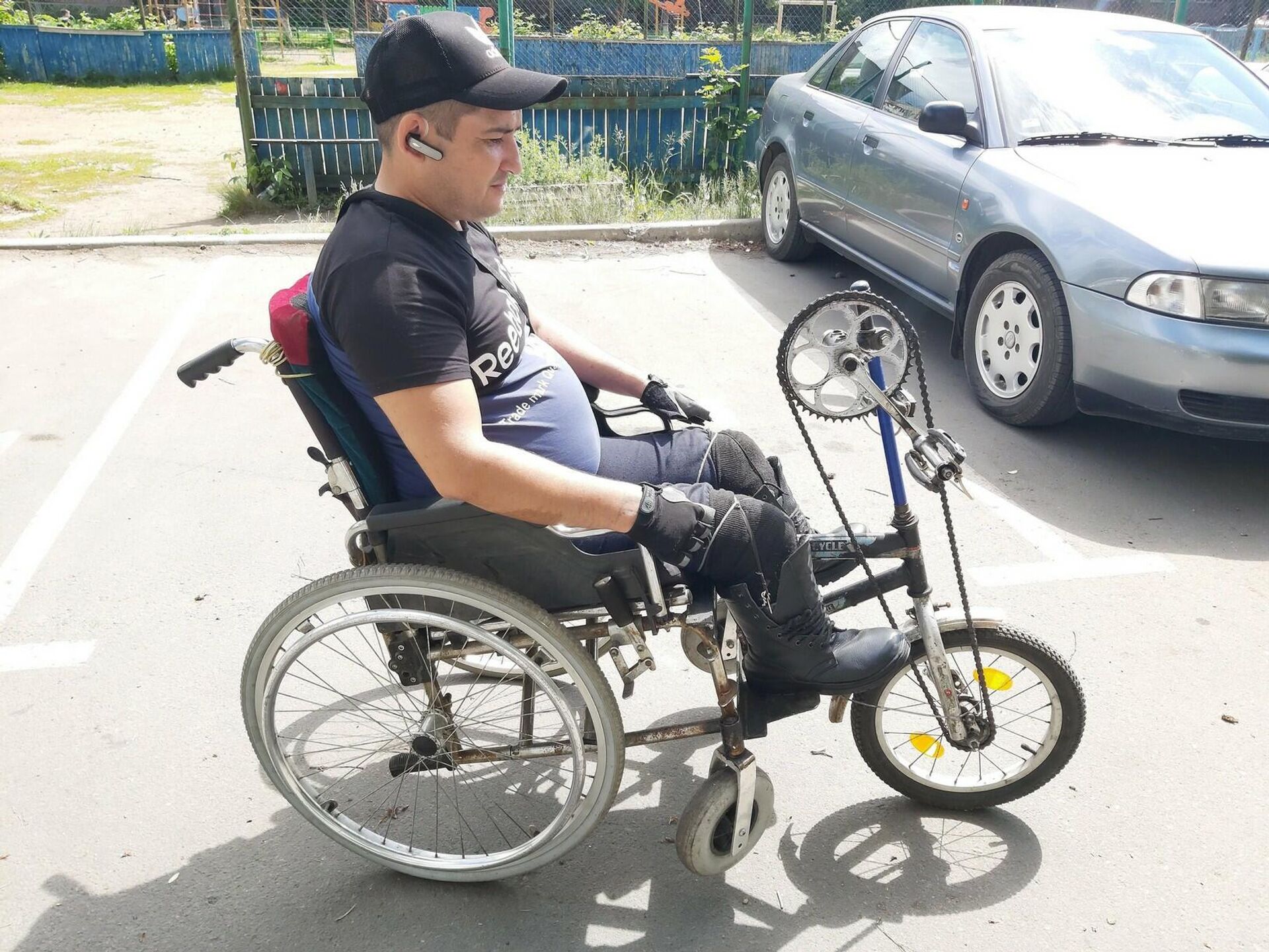 Житель Петропавловска сам соорудил себе протезы и усовершенствованную инвалидную коляску - Sputnik Казахстан, 1920, 17.06.2022
