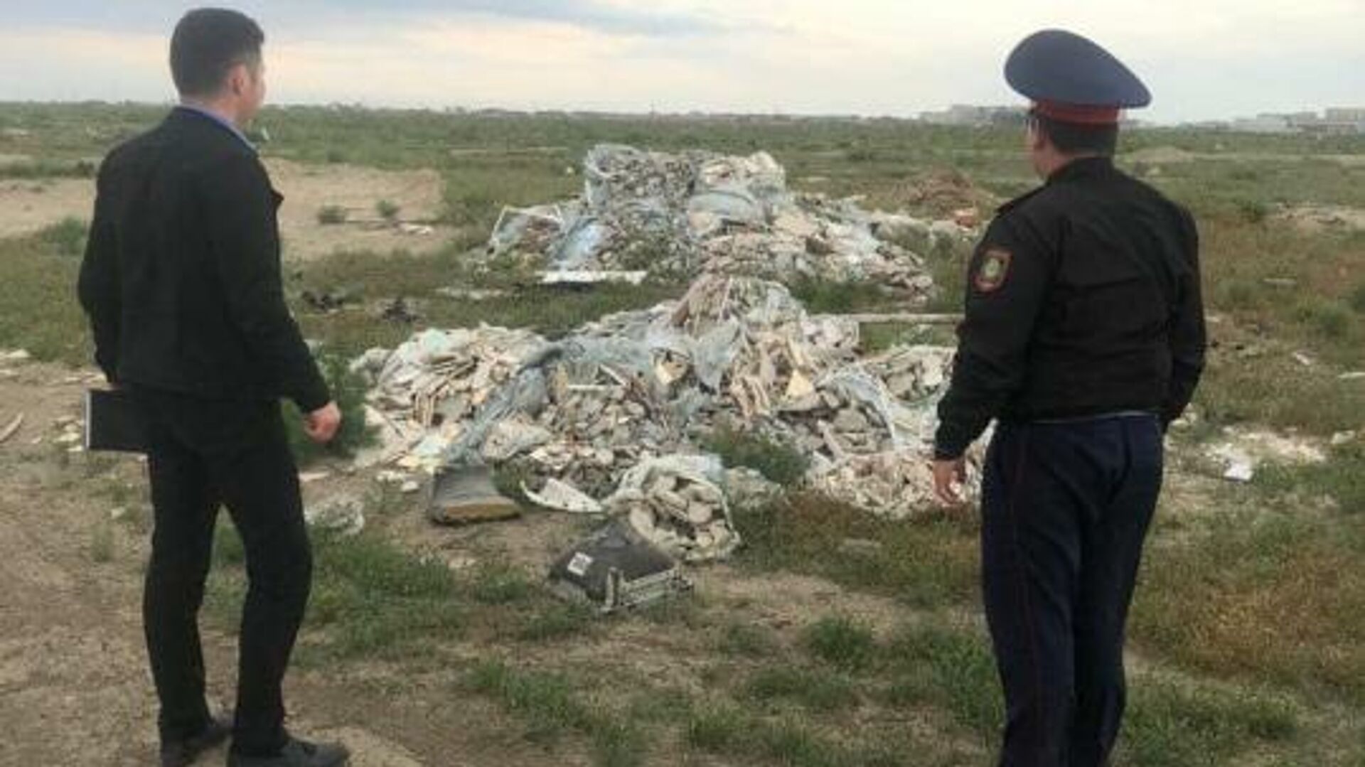  В ряде регионов Казахстана прошли рейдовые мероприятия по выявлению мест незаконного размещения отходов - Sputnik Казахстан, 1920, 22.06.2022