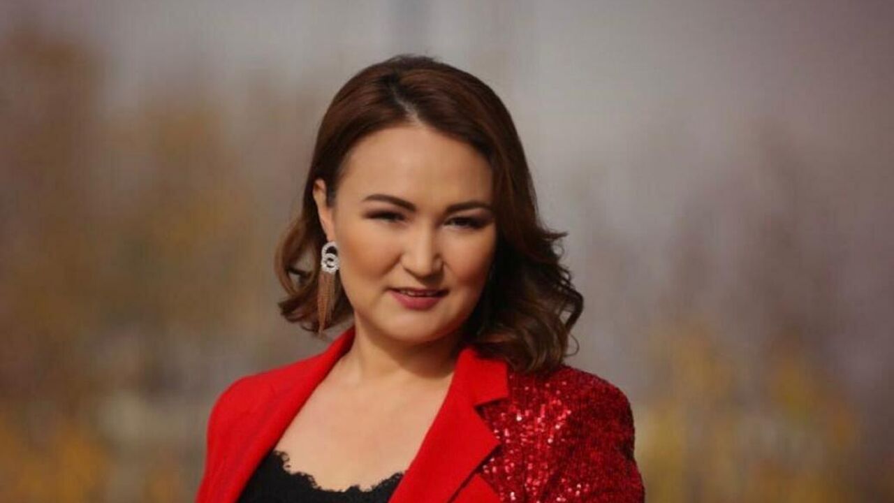 Сиськидегі мүшесінің ақ-қара фотосуреттері