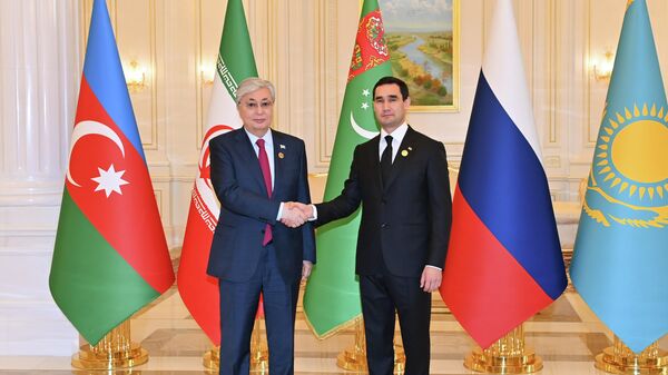 Глава государства провел встречу с Президентом Туркменистана Сердаром Бердымухамедовым - Sputnik Казахстан