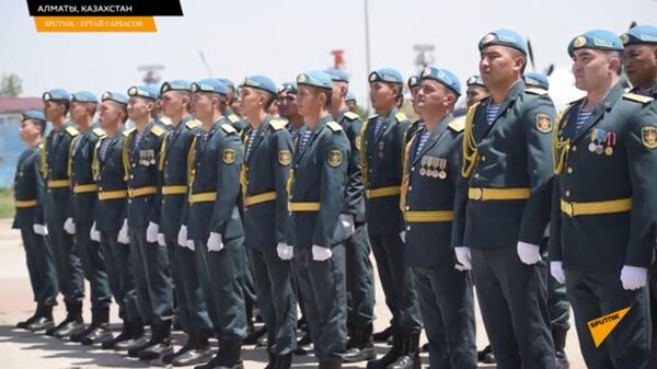 В Алматы доставили останки казахстанских солдат, погибших в ВОВ - видео - Sputnik Казахстан