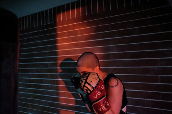 Фото из серии Запретный бокс иранского фотографа Али Шарифзаде, вошедшее в шорт-лист конкурса имени Андрея Стенина в категории Спорт, серии - Sputnik Казахстан
