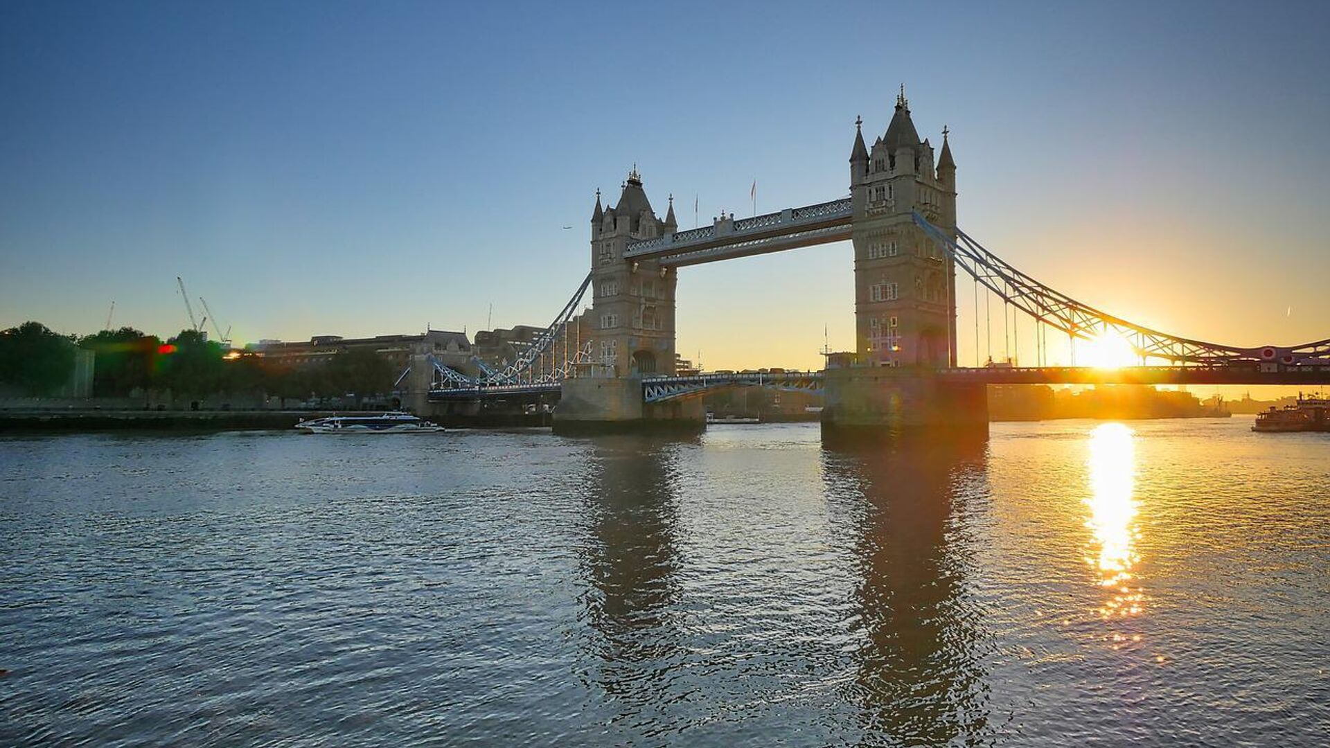 Река Темза, Лондон, Тауэрский мост - Sputnik Казахстан, 1920, 05.08.2022