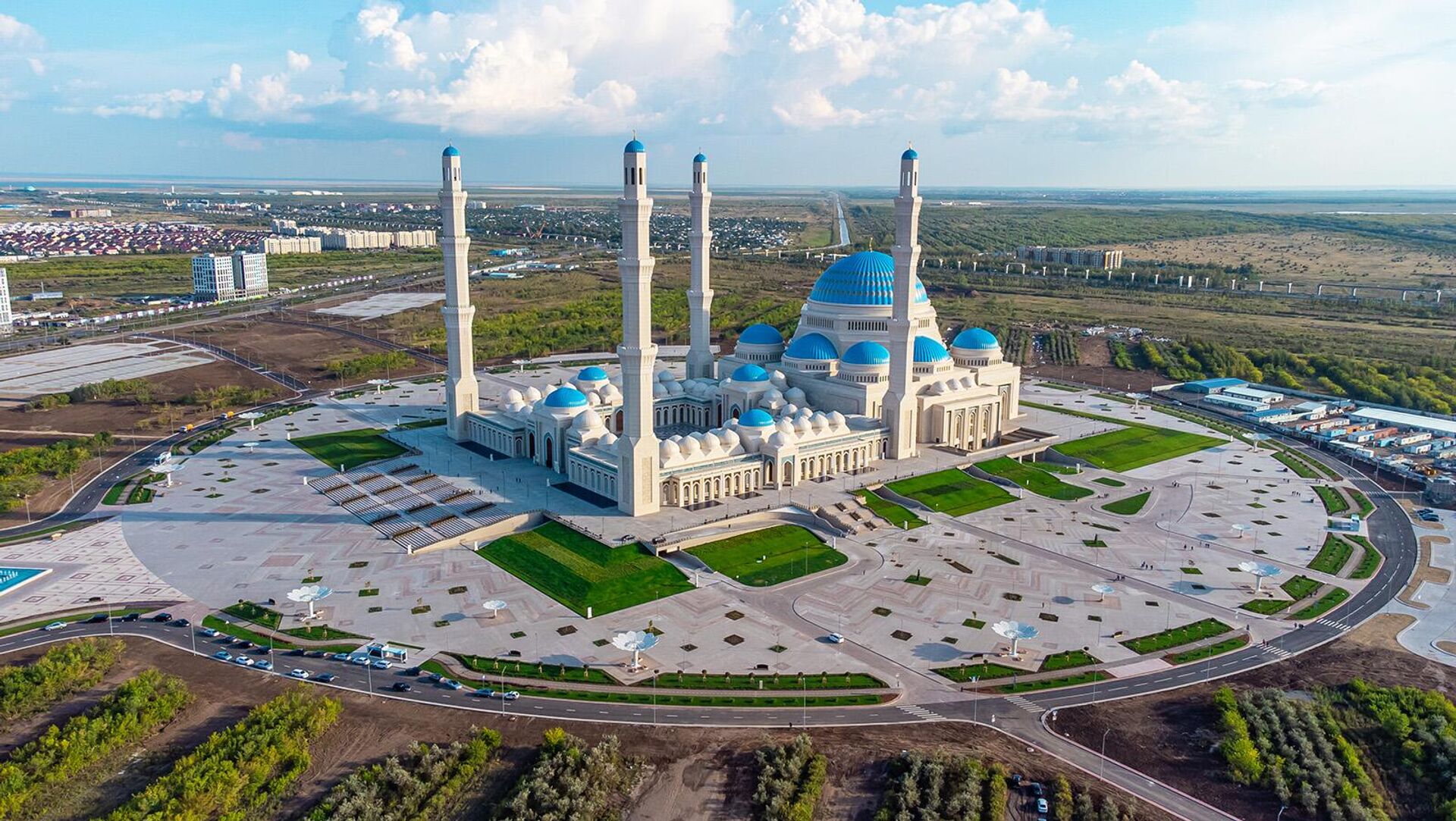 Новая мечеть в Нур-Султане - Sputnik Казахстан, 1920, 12.08.2022