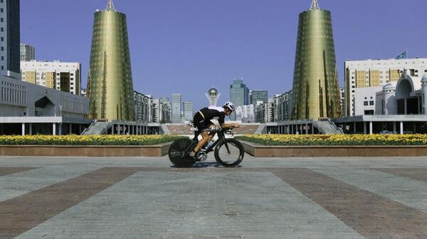 В столице частично ограничат движение для автотранспорта из-за соревнований Ironman - Sputnik Казахстан