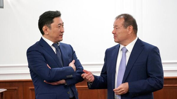 Болат Акчулаков и Каирбек Ускенбаев - Sputnik Казахстан