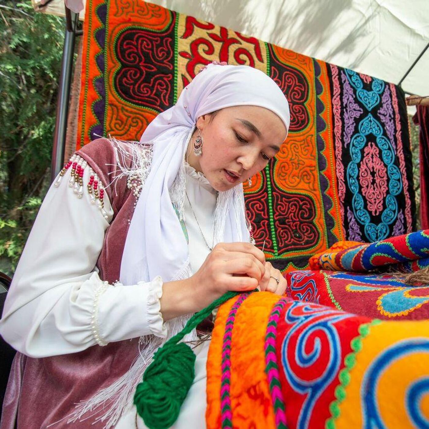 Кеудесінде ұрығы бар келіндердің фотосы Кеудесінде ұрығы бар келіндердің фотосы