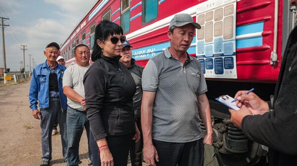 Медицинский поезд Саламатты Қазақстан работает в Северо-Казахстанской области  - Sputnik Казахстан