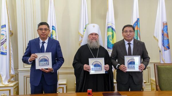 Казпочта выпустила марки к 150-летию Туркестанской епархии - Sputnik Казахстан