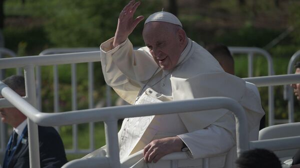 Папа Римский Франциск прибыл на мессу в Нур-Султане  - Sputnik Казахстан