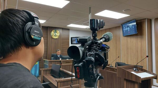 Заседание суда по делу Кайрата Сатыбалды в режиме онлайн  - Sputnik Казахстан