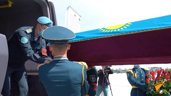 Три миллиона казахстанцев разыскивают без вести пропавших в годы ВОВ - видео - Sputnik Казахстан