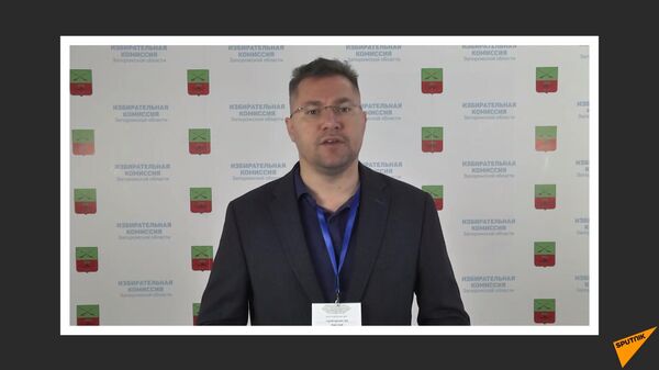 Международный наблюдатель о референдуме: мы фиксируем угрозы и давление со стороны Киева - видео - Sputnik Казахстан