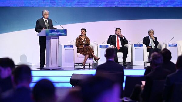 Глава государства Касым-Жомарт Токаев на форуме Digital Bridge 2022 - Sputnik Казахстан