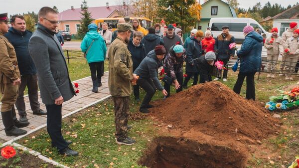 Останки погибших в Великой Отечественной войне казахстанцев захоронили в РФ - Sputnik Казахстан