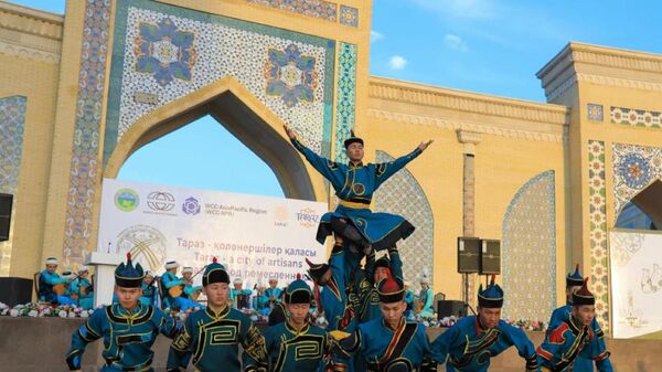 В Таразе проходят торжества по случаю присвоения статуса города ремесленников - Sputnik Казахстан