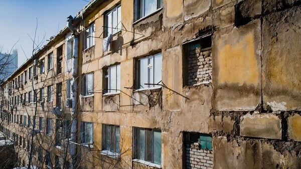 Жителей 18 аварийных домов в столице переселят до конца 2022 года - Sputnik Казахстан