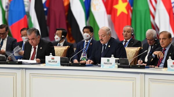 Главы государств на саммите СВМДА в Астане - Sputnik Казахстан