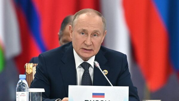 Президент России Владимир Путин на саммите СВМДА в Астане - Sputnik Қазақстан