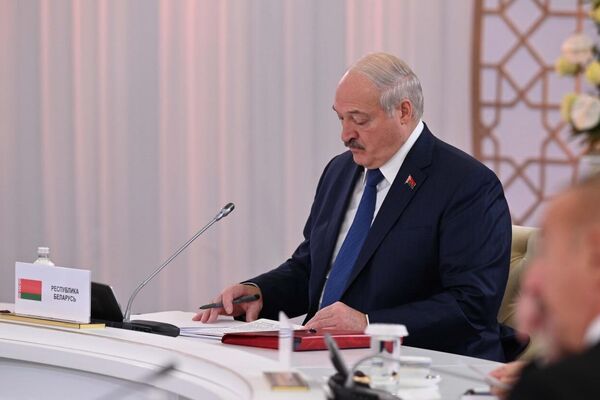 Александр Лукашенко на саммите глав государств СНГ в Астане, 14 октября 2022 года - Sputnik Казахстан