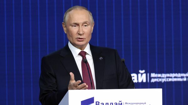 Президент РФ В. Путин принял участие в заседании Международного дискуссионного клуба Валдай - Sputnik Казахстан