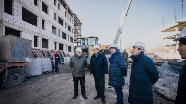 Аким Астаны ознакомился со строительство школ в столице - Sputnik Казахстан