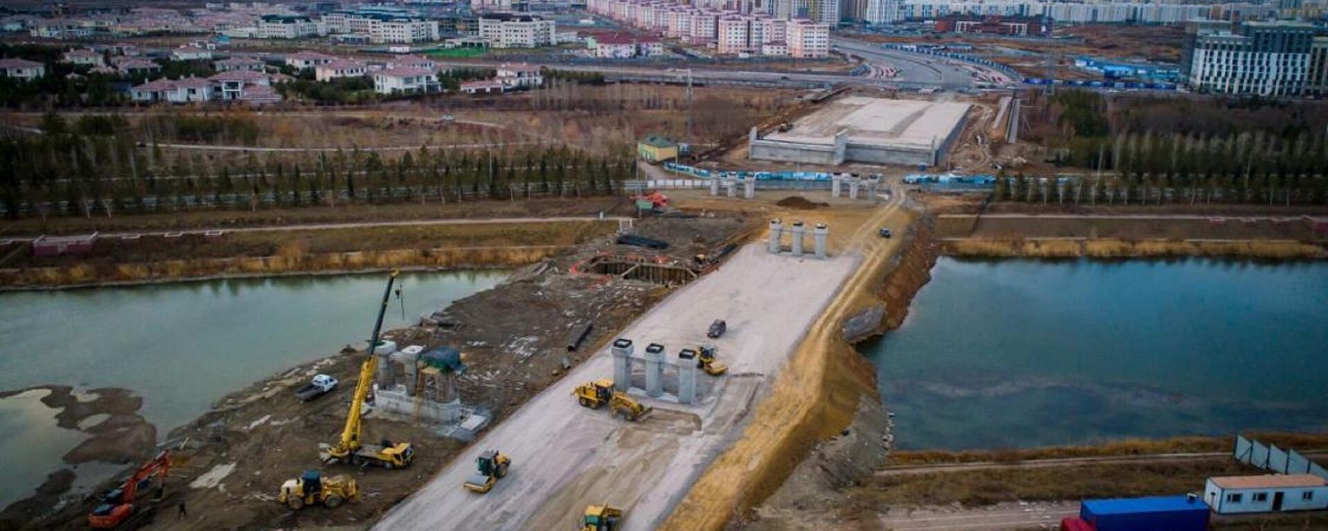 Строительства моста по проспекту Тауелсиздик через реку Есиль - Sputnik Казахстан, 1920, 05.11.2022