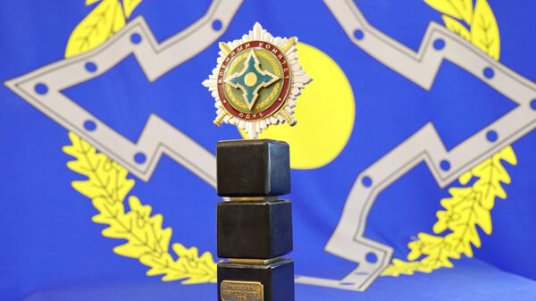 Знак председателя военного комитета ОДКБ  - Sputnik Казахстан