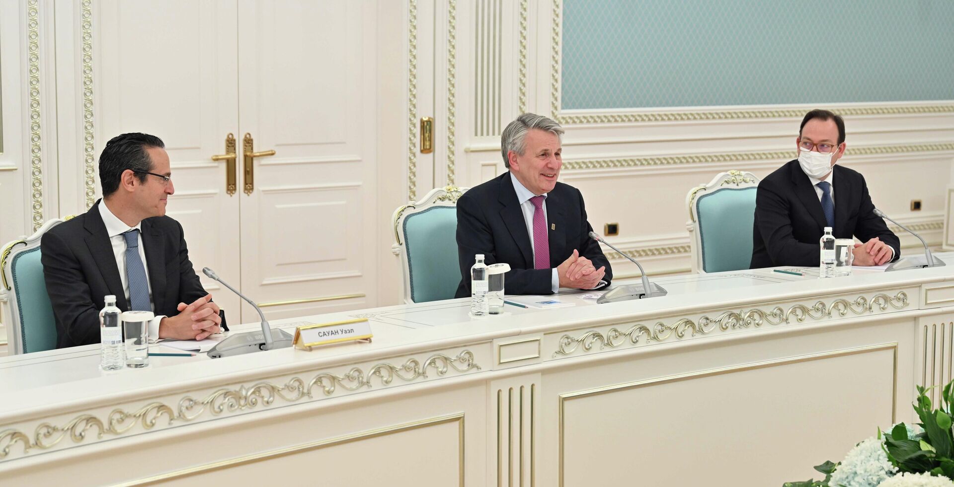 Президент провел встречу с руководством компании Shell - Sputnik Қазақстан, 1920, 09.11.2022