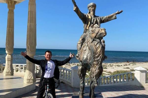 5555 километров за 55 дней: Карагандинский веломарафонец завершил международный пробег - Sputnik Казахстан