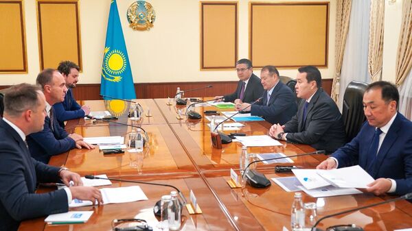 Алихан Смаилов и глава Skoda Transportation обсудили перспективы создания производства в Казахстане
 - Sputnik Казахстан