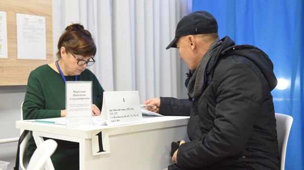 На избирательном участке № 91 в Алматы  - Sputnik Казахстан