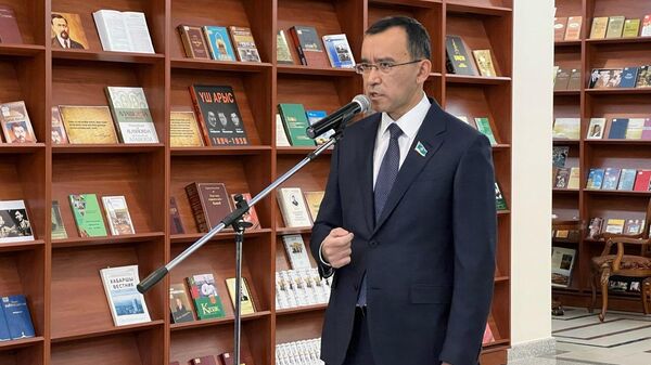 Выборы президента Казахстана, 20 ноября 2022 год. Маулен Ашимбаев проголосовал на выборах президента - Sputnik Казахстан