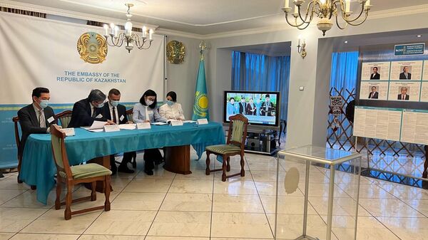 Открылись избирательные участки в Будапеште, Риме, Гааге и Братиславе  - Sputnik Казахстан