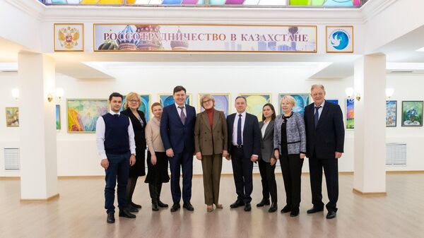 В Русском доме в Астане открылся центр удалённого доступа Президентской библиотеки имени Б.Н. Ельцина - Sputnik Казахстан
