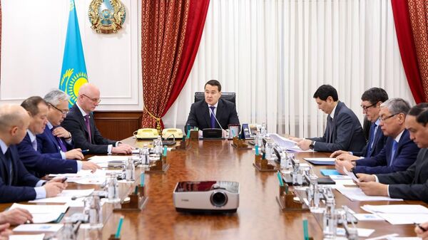 Алихан Смаилов провел очередное заседание Комиссии по демонополизации экономики - Sputnik Казахстан
