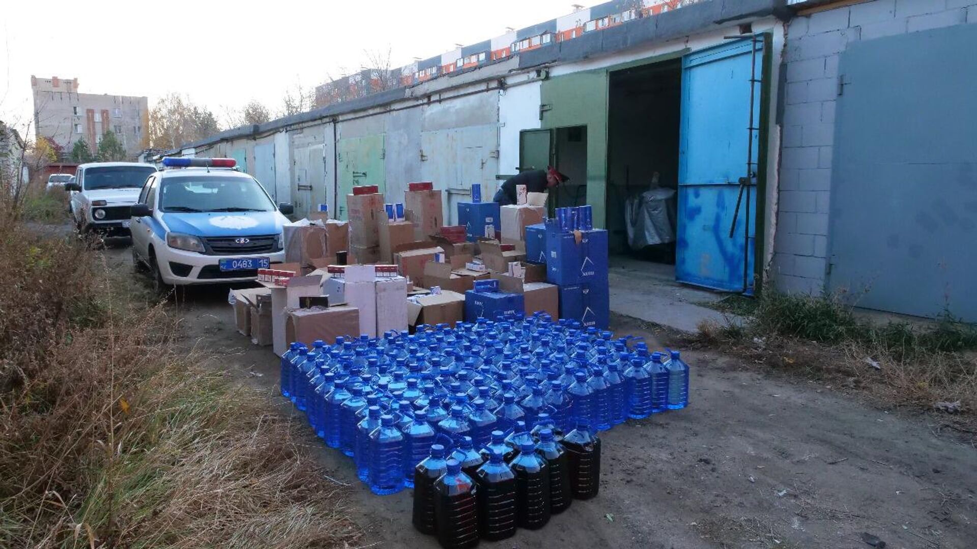 В Северо-Казахстанской области полицейские изъяли почти 800 литров контрафактного алкоголя - Sputnik Казахстан, 1920, 25.11.2022